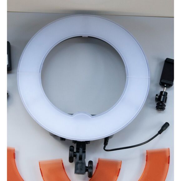 Neewer Advanced 12-inch LED Ring Light RL-12" - Picture 2 of 13